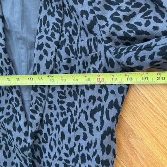 Joie Linen Animal Print Blazer Sz 10, Gray and Black - Picture 8 of 9